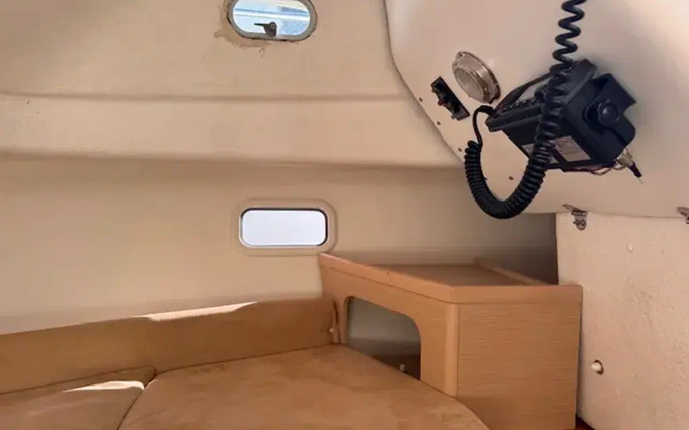 slider 12 B2 Marine Cap Ferret 652Cabin Cruiser