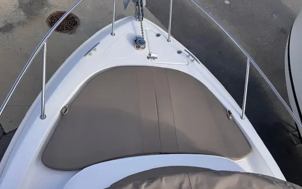 slider 6 B2 Marine Cap Ferret 652Cabin Cruiser