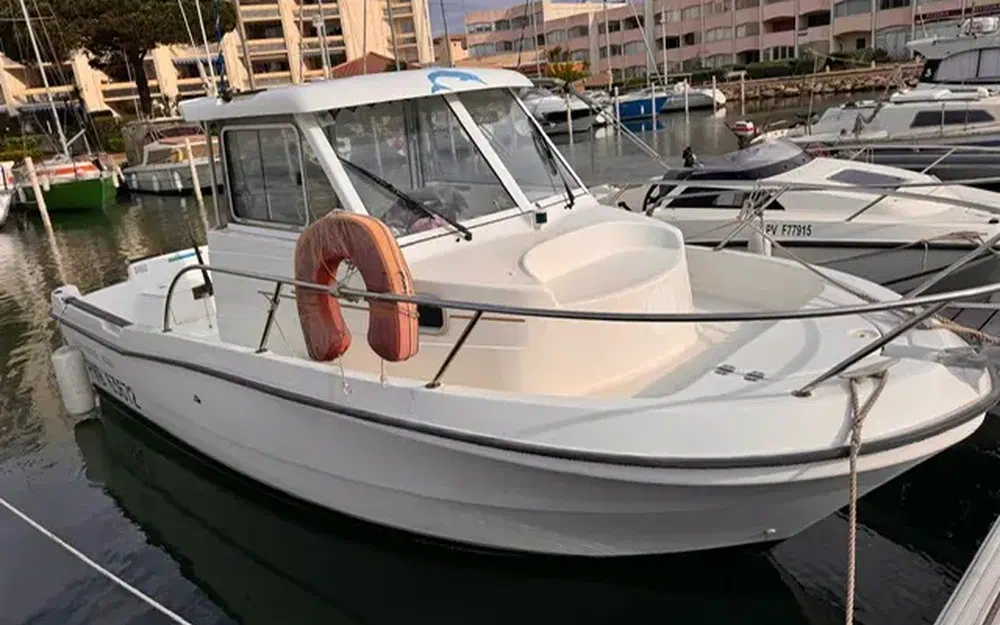 slider 0 Beneteau Antares 620