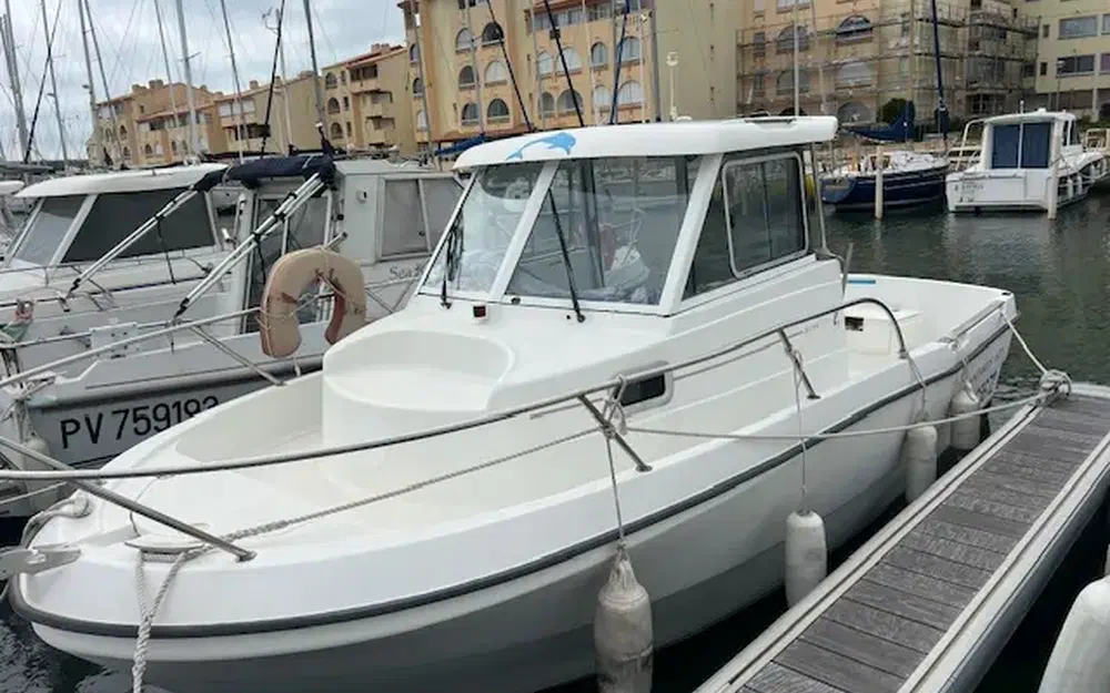 slider 1 Beneteau Antares 620