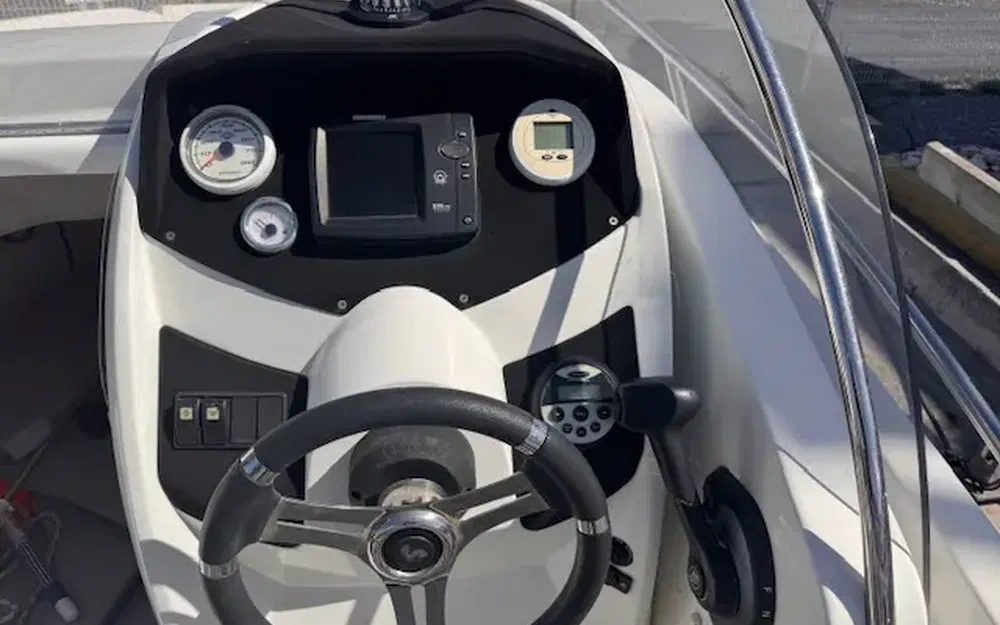 slider 6 Beneteau Flyer 550 Sun Deck