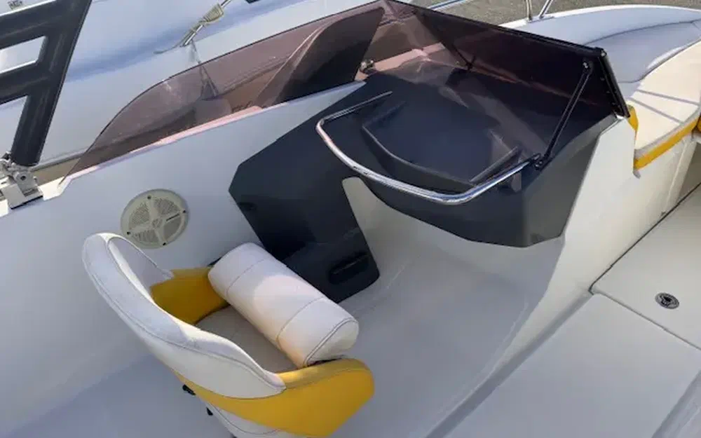 slider 7 Beneteau Flyer 6 SPORTdeck