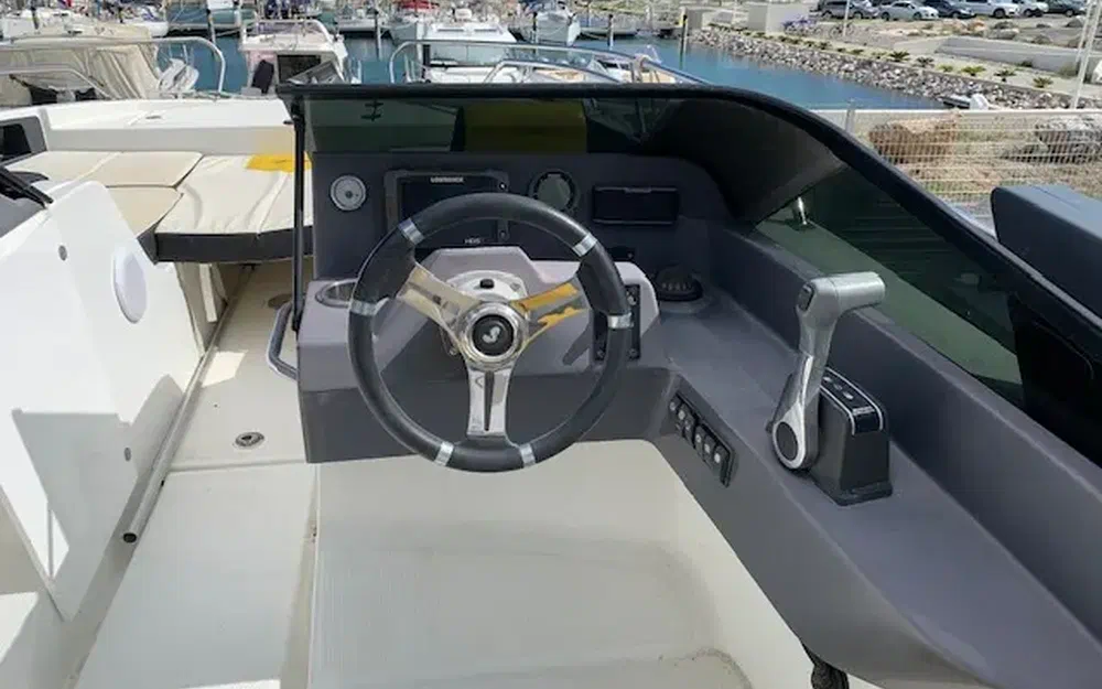 slider 5 Beneteau Flyer 7.7 SPORTdeck