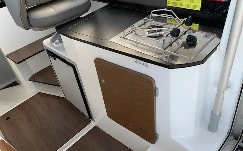 slider 10 Beneteau Antares 8 OB V2