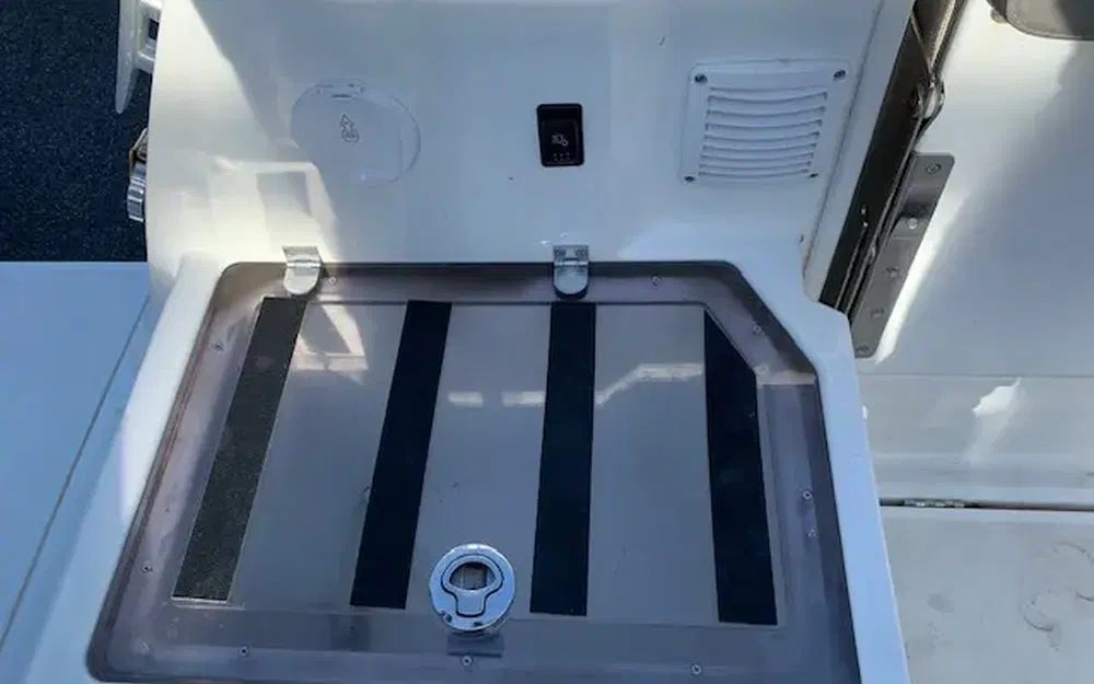 slider 16 Beneteau Antares 8 OB V2