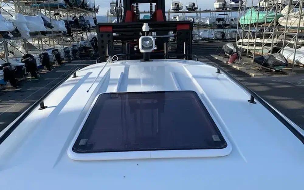 slider 19 Beneteau Antares 8 OB V2