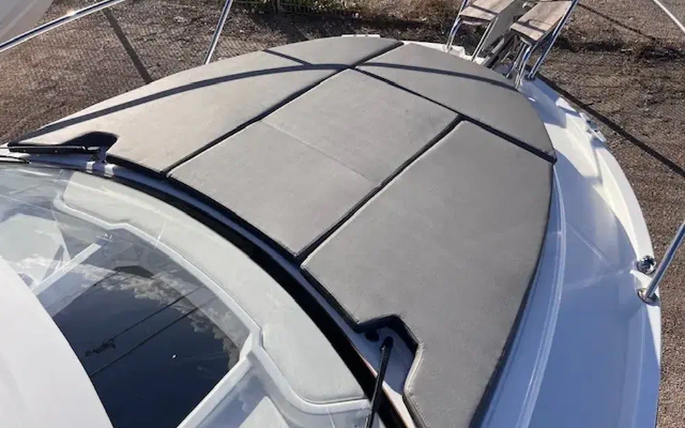 slider 3 Beneteau Antares 8 OB V2