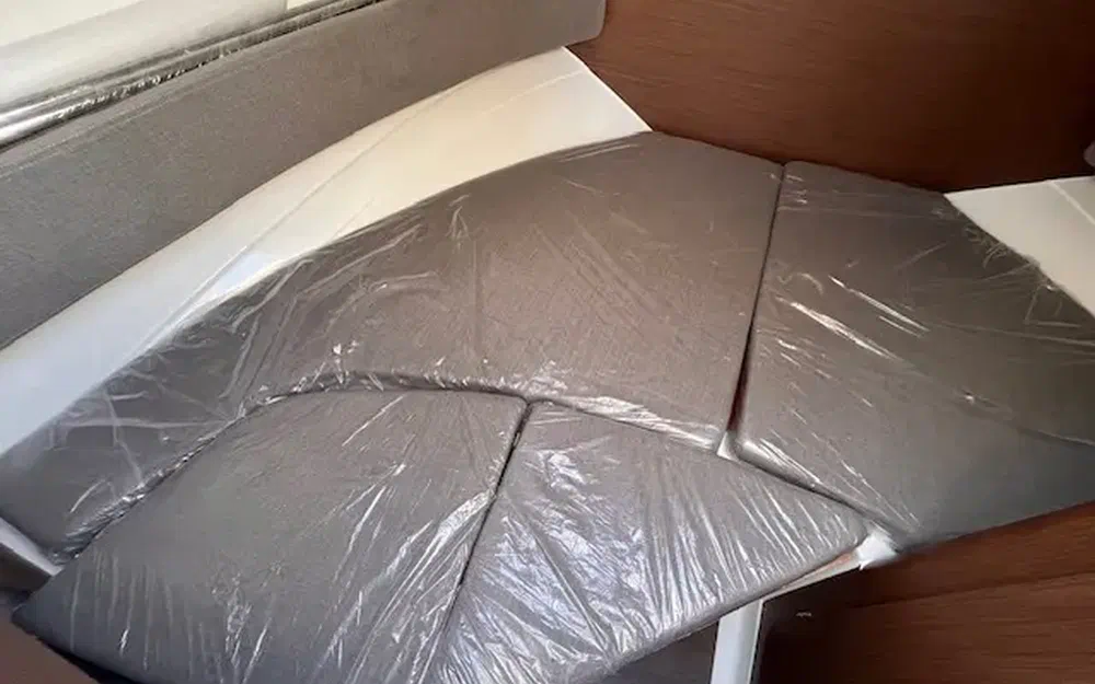 slider 8 Beneteau Antares 8 OB V2