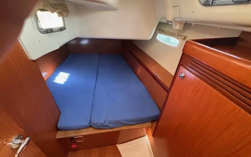 slider 10 Beneteau Oceanis 40