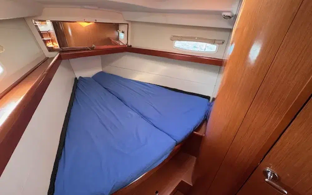 slider 12 Beneteau Oceanis 40