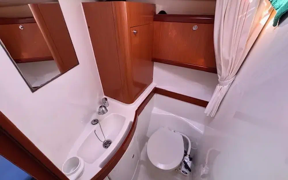 slider 13 Beneteau Oceanis 40