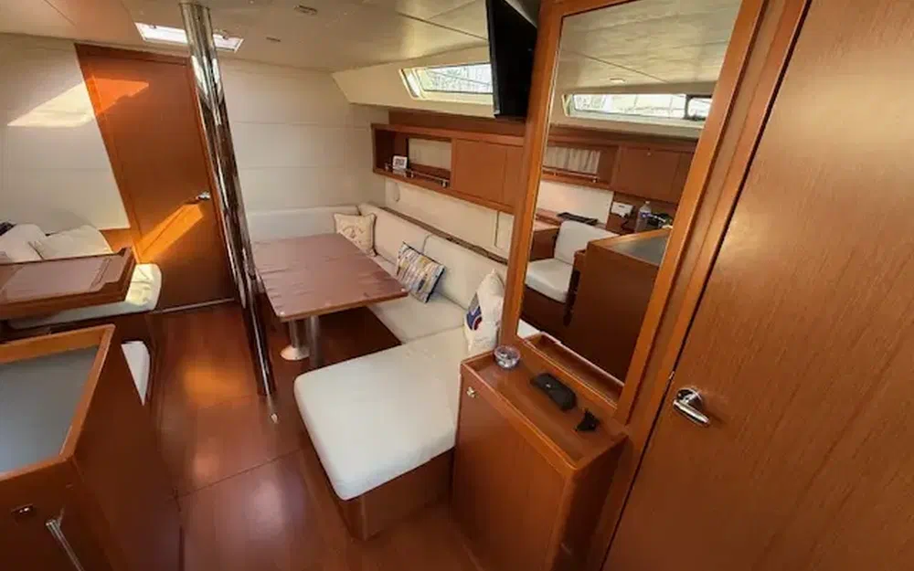 slider 10 Beneteau Oceanis 41