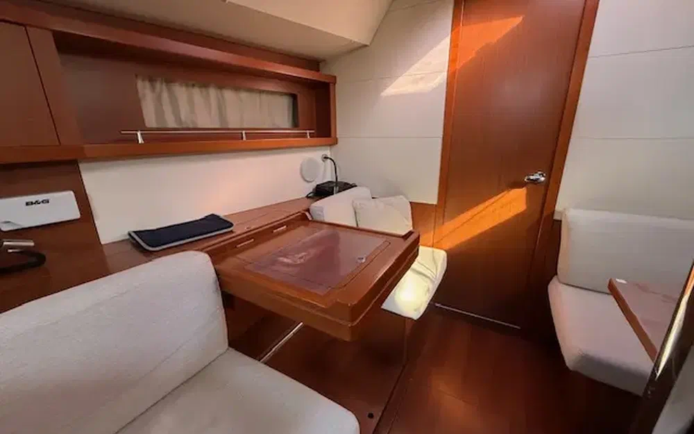 slider 13 Beneteau Oceanis 41