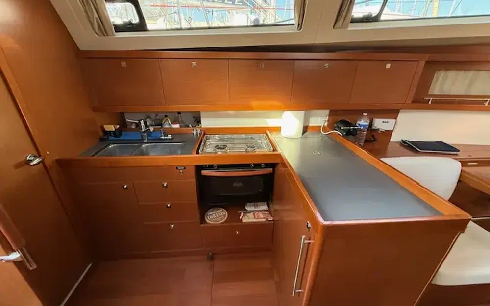 slider 14 Beneteau Oceanis 41