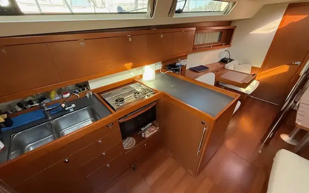 slider 15 Beneteau Oceanis 41