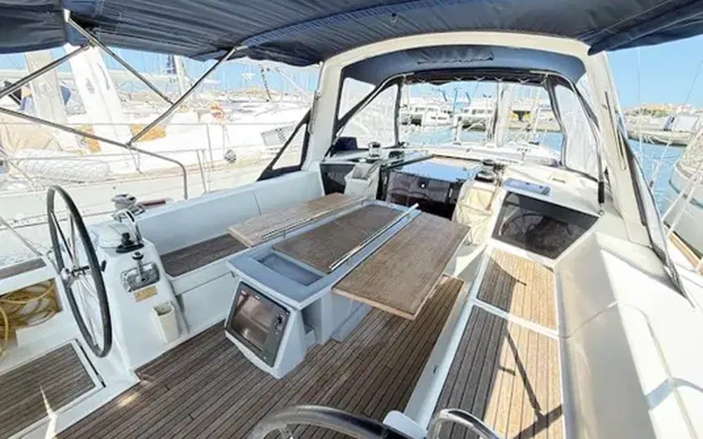 slider 4 Beneteau Oceanis 41