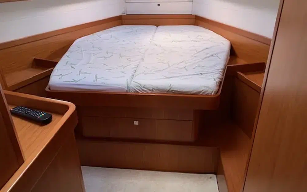 slider 13 Beneteau Sense 46