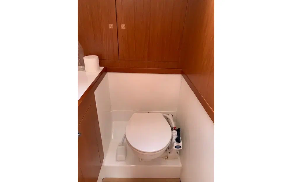 slider 14 Beneteau Sense 46