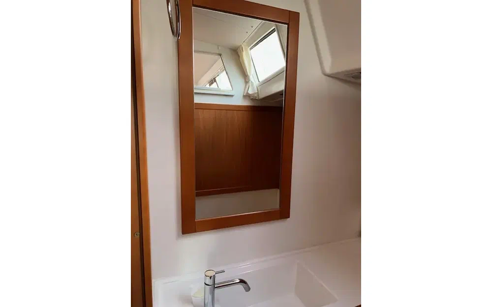 slider 15 Beneteau Sense 46