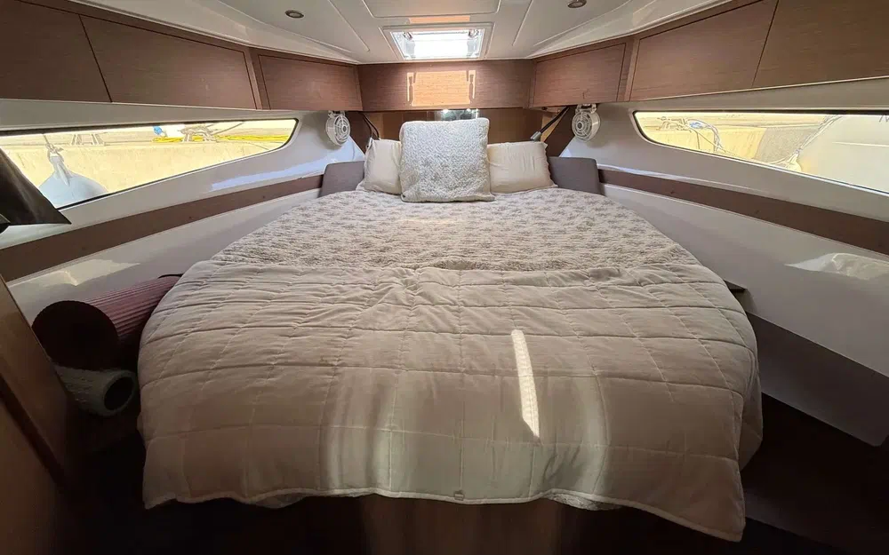 slider 19 Beneteau Antares 11 OB