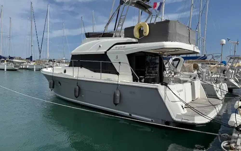 slider 0 Beneteau Swift Trawler 35