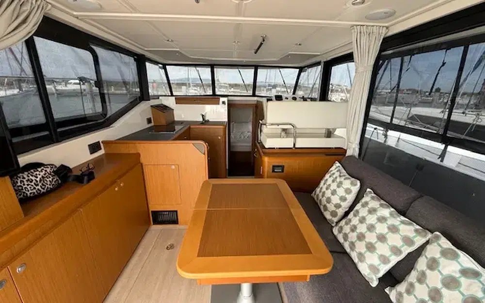 slider 14 Beneteau Swift Trawler 35