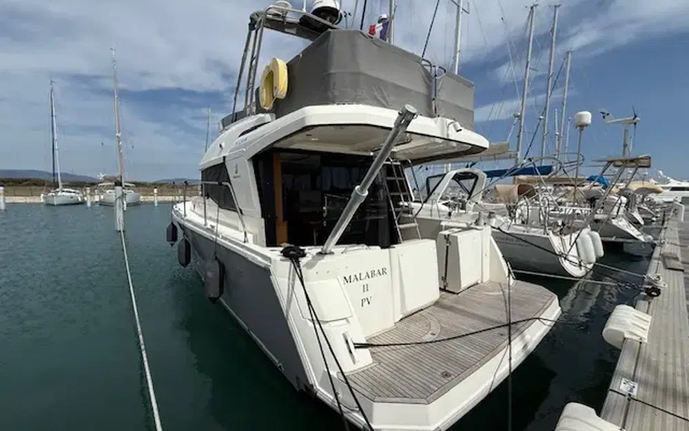 slider 2 Beneteau Swift Trawler 35