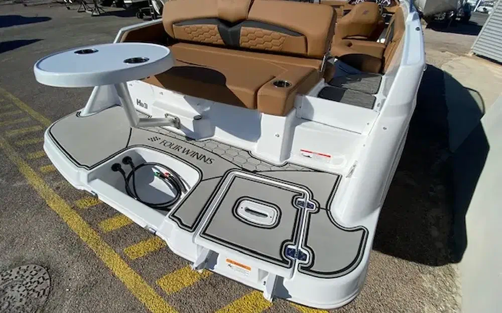 slider 16 Four Winns HD3OB