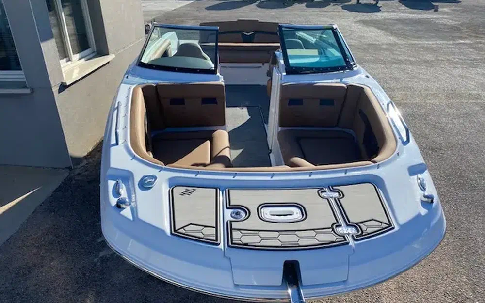 slider 17 Four Winns HD3