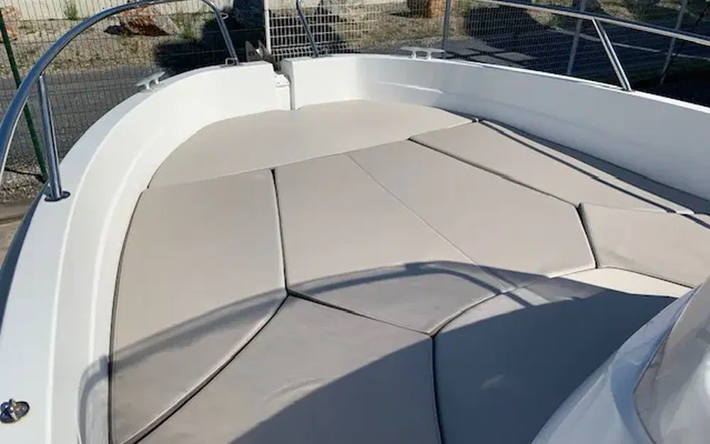 slider 10 Jeanneau Cap Camarat 5.5 CCCap Camarat 5.5 Style