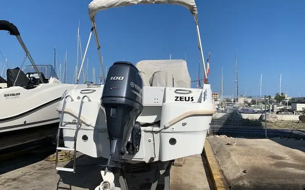 slider 7 Jeanneau Cap Camarat 5.5 CC