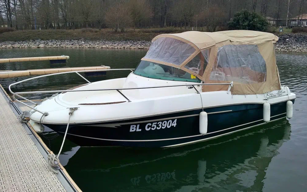 slider 4 Jeanneau Cap Camarat 625