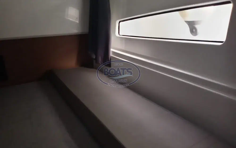 slider 13 Beneteau Antares 9 OB