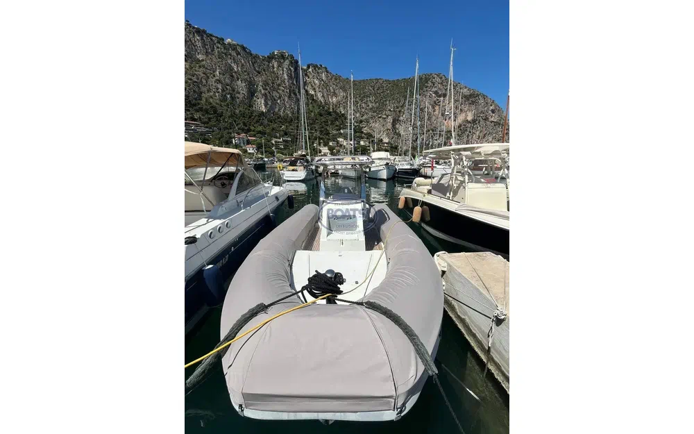 slider 1 Sea Water Phantom 260