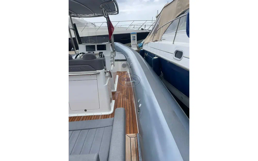 slider 7 Sea Water Phantom 260