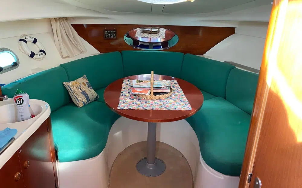 slider 9 Jeanneau Leader 805