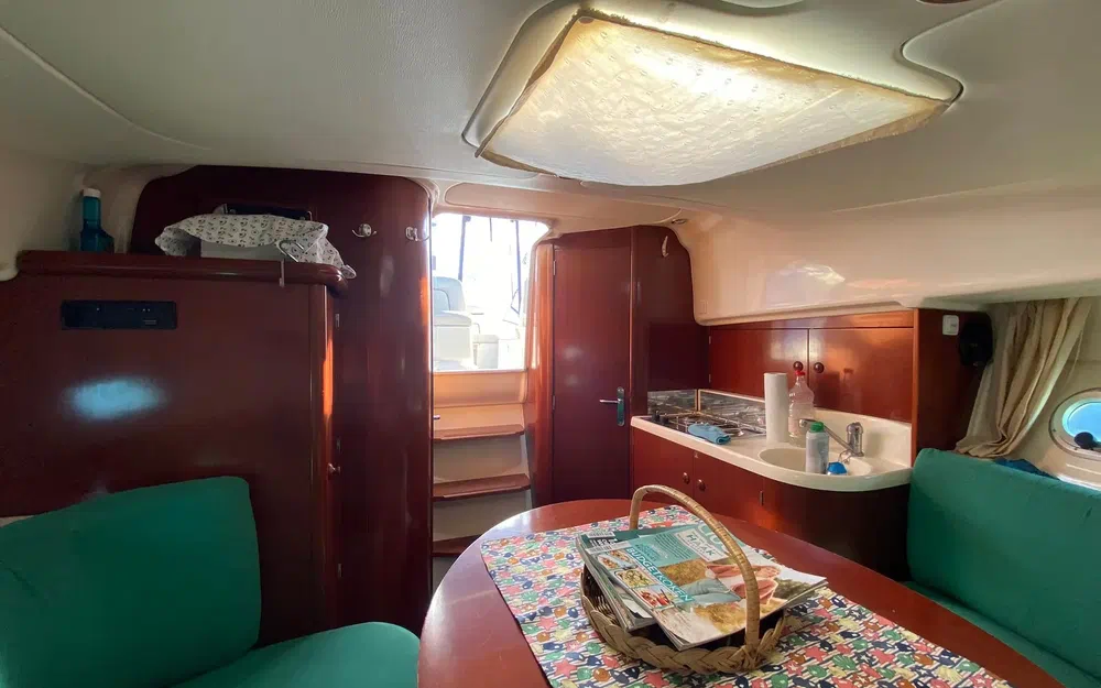 slider 10 Jeanneau Leader 805