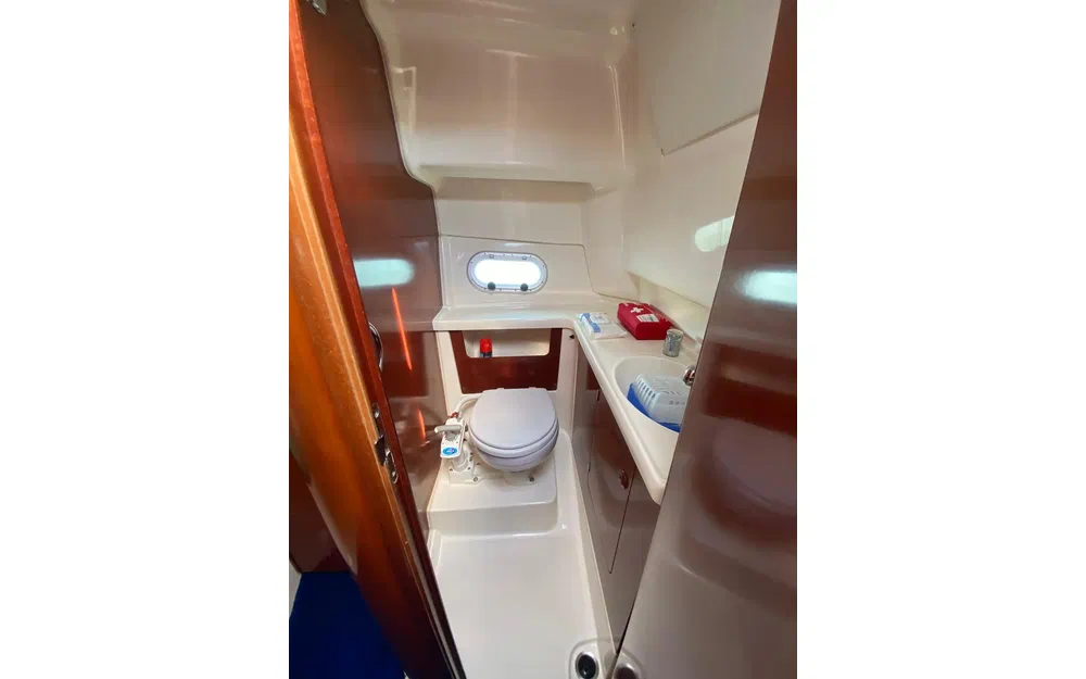 slider 15 Jeanneau Leader 805