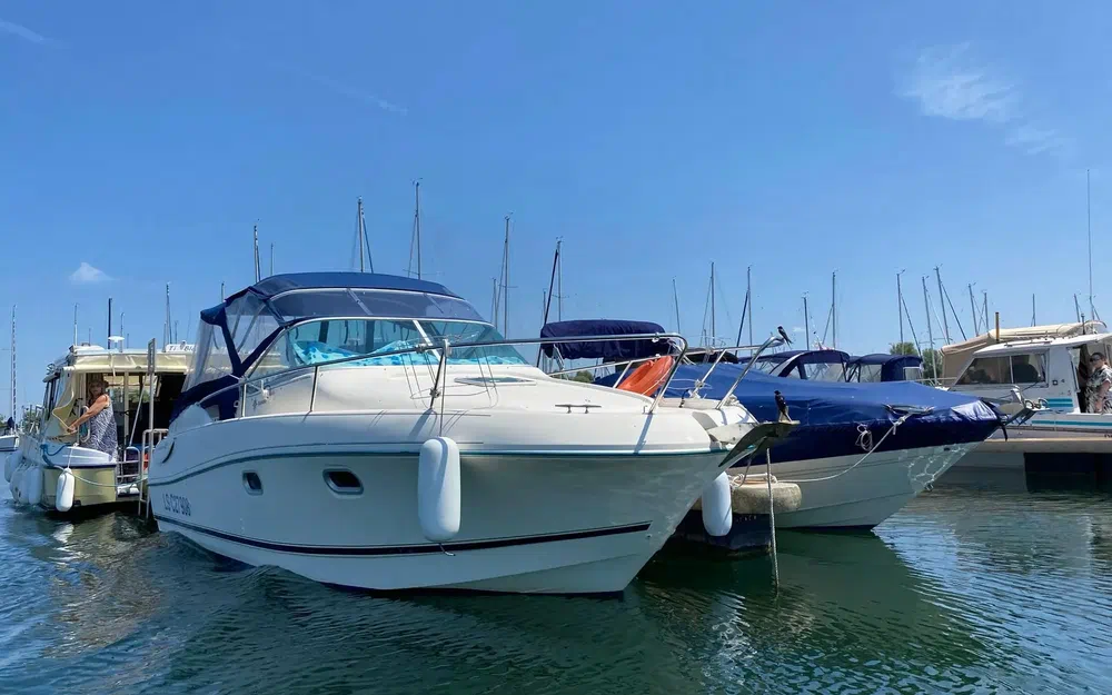 slider 2 Jeanneau Leader 805