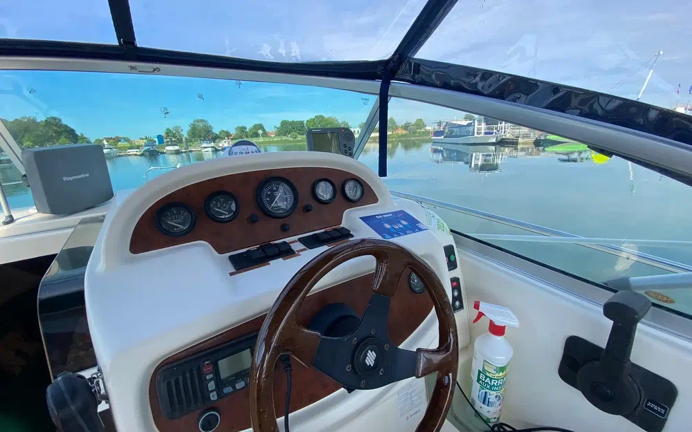 slider 8 Jeanneau Leader 805