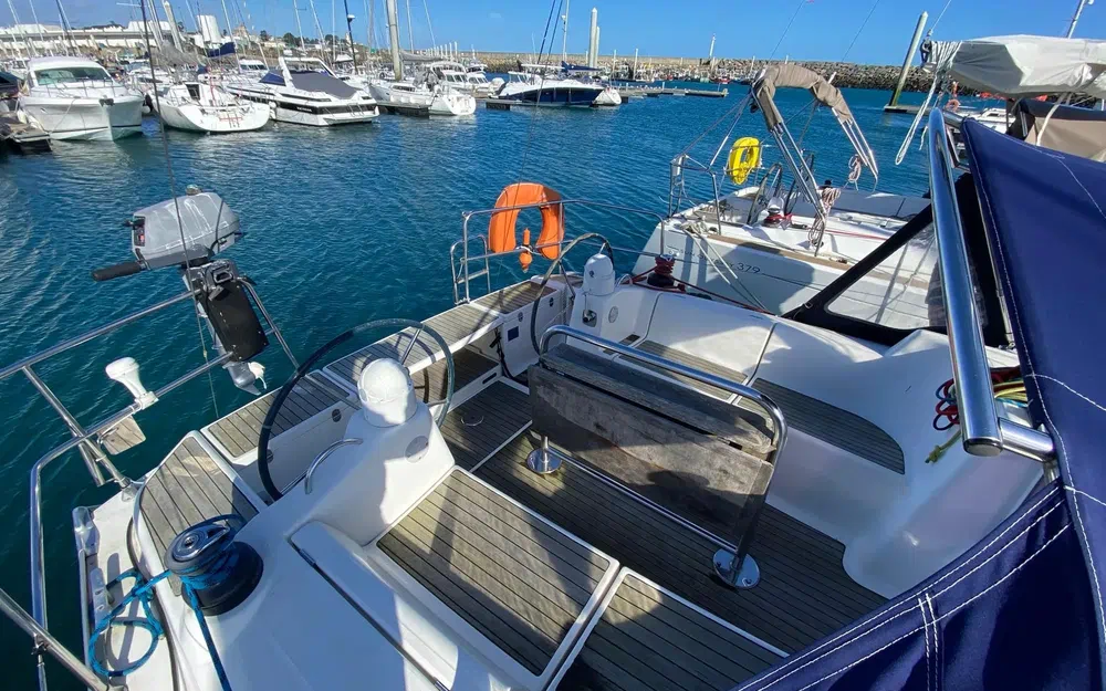 slider 16 Dufour 385