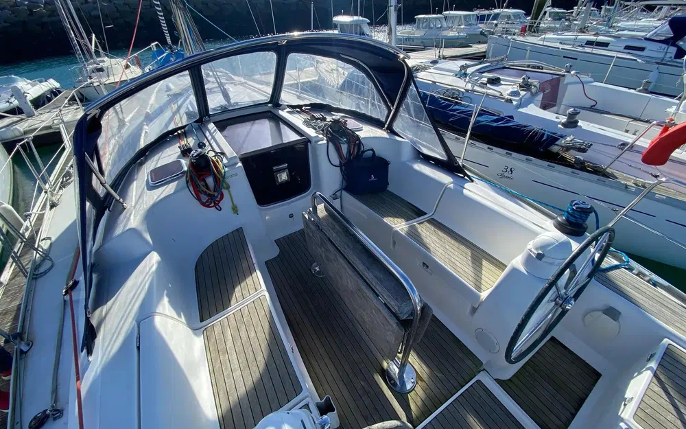 slider 2 Dufour  385Grand Large