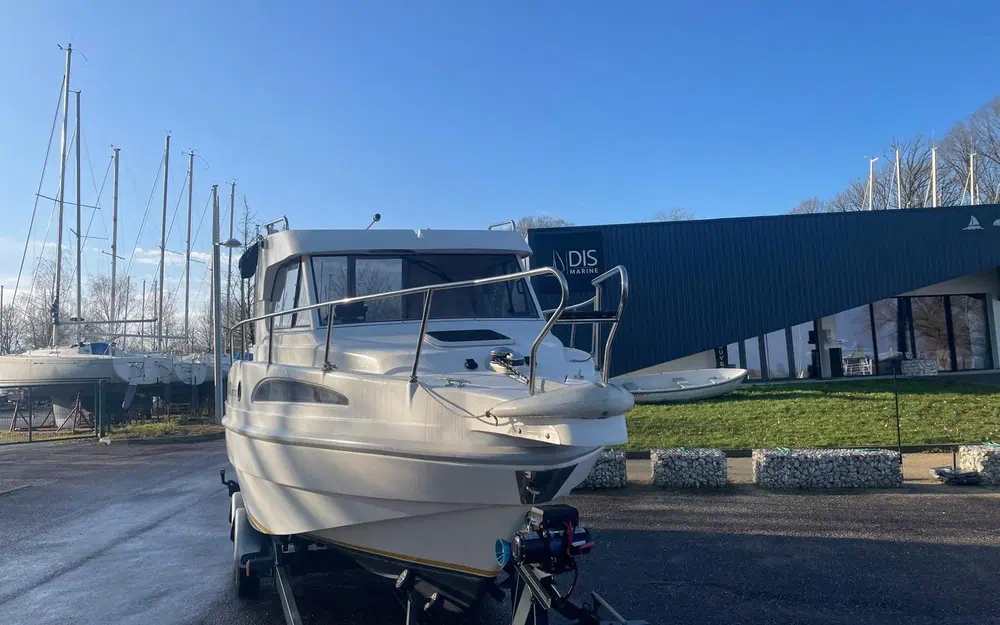 slider 1 Rio  700 Cabin Fish