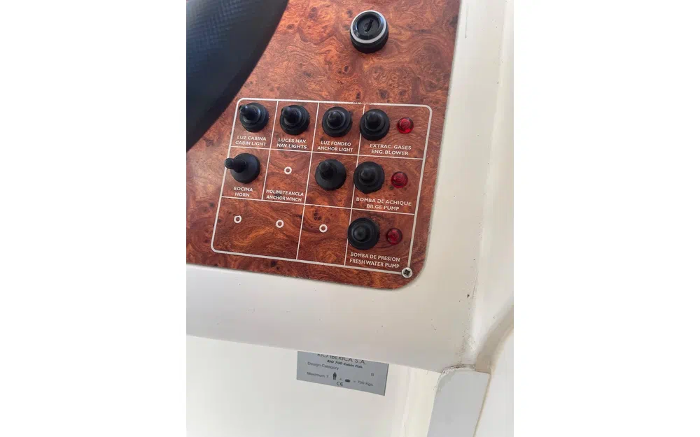 slider 28 Rio  700 Cabin Fish