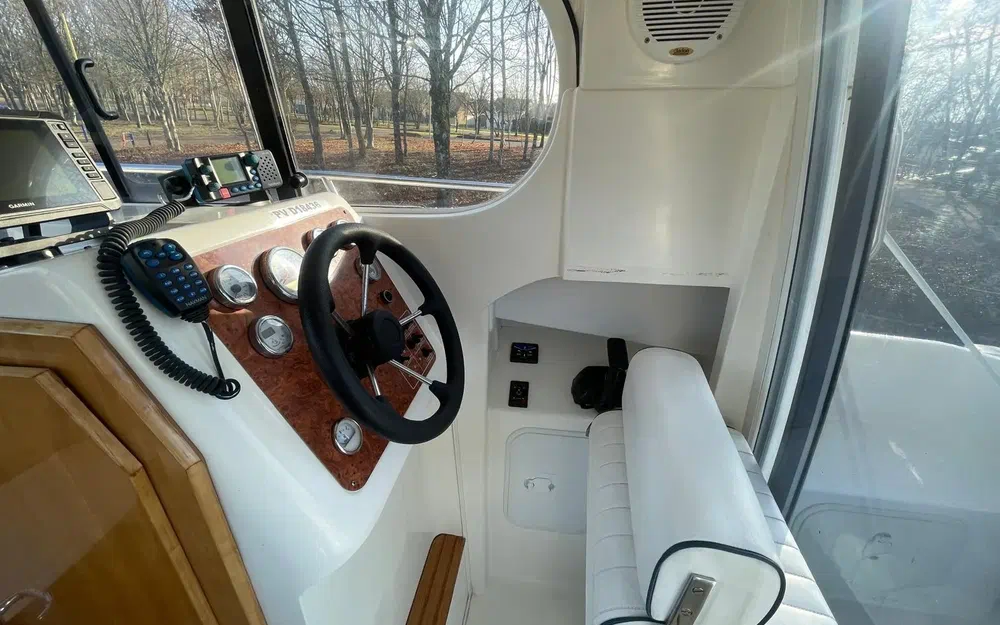 slider 8 Rio  700 Cabin Fish