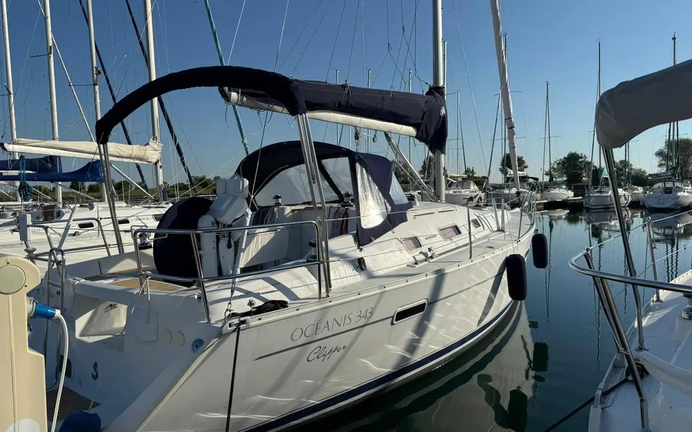 slider 2 Beneteau Oceanis 343 Clipper