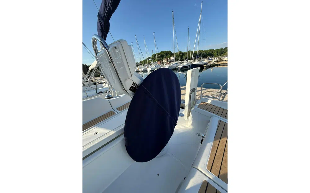 slider 7 Beneteau Oceanis 343 Clipper