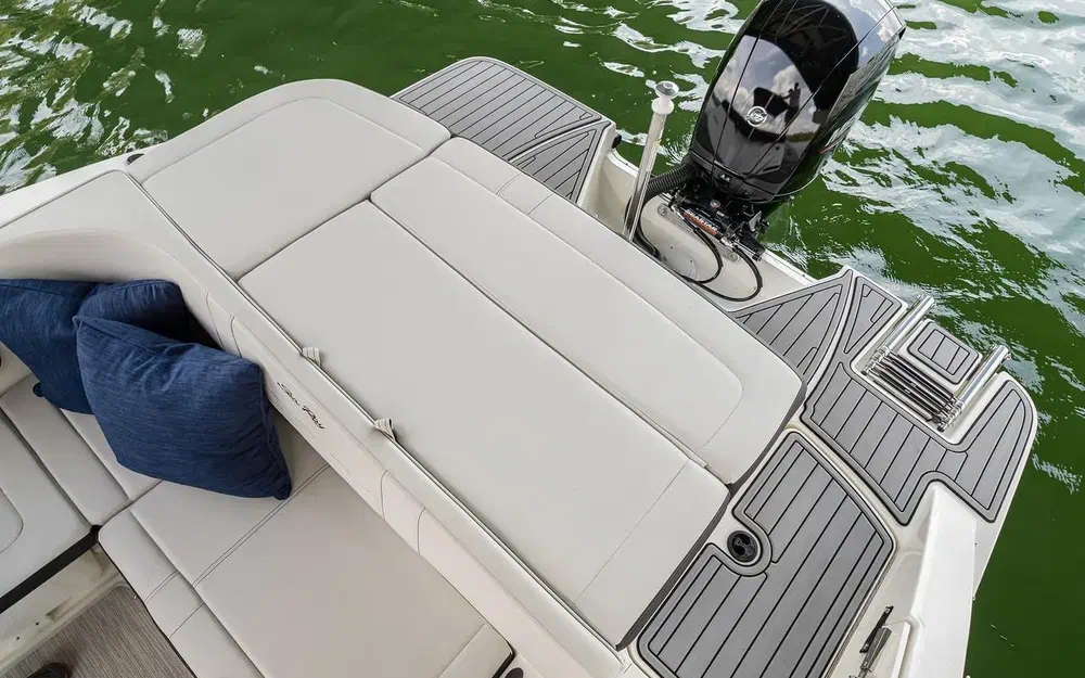 slider 20 Sea Ray  210 SPX OB