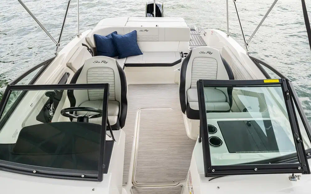 slider 21 Sea Ray  210 SPX OB