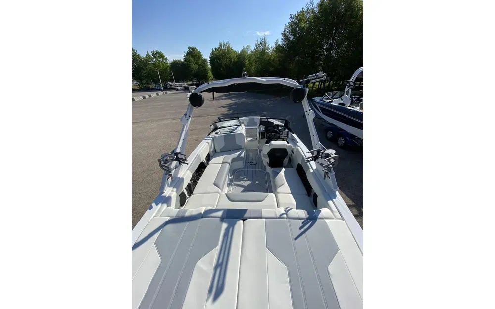 slider 3 Malibu Wakesetter 21 VLX